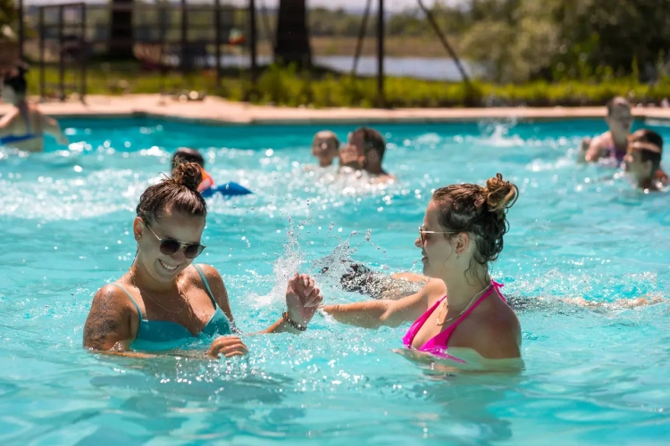 Photos 4 - Touristique - Camping *** très rentable avec piscine, bar et restaurant