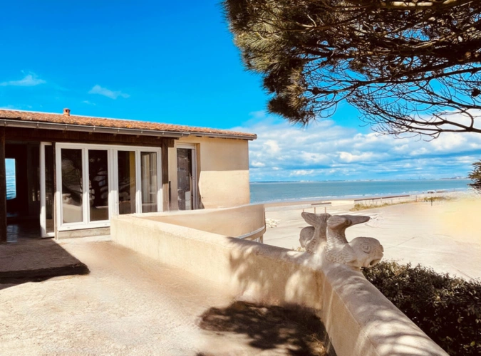 Photos 2 - Prestige - Propriete hotelière à vendre, 25 pièces proche de LA PLAINE SUR MER (44), terrasses, vue mer, potentiel, investissement, cote de jade, immeuble, boutique hotel, restaurant, café, belle époque
