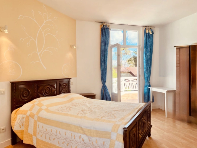 Photos 7 - Prestige - Propriete hotelière à vendre, 25 pièces proche de LA PLAINE SUR MER (44), terrasses, vue mer, potentiel, investissement, cote de jade, immeuble, boutique hotel, restaurant, café, belle époque
