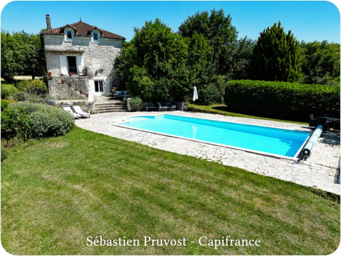 Photos 14 - Prestige - Propriete à vendre 5 pièces proche de BRANTOME (24), 180m2 hab., 4 chambres, gîte 30m2, piscine 12x6, grange, 25000m2 terrain