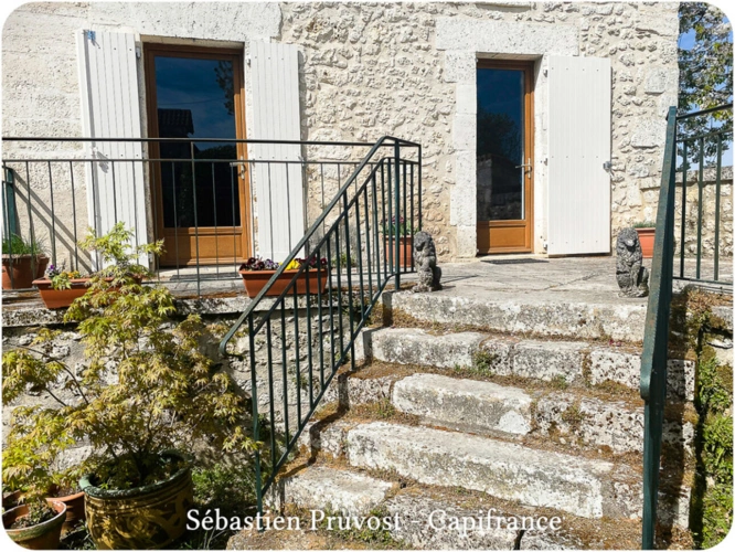 Photos 15 - Prestige - Propriete à vendre 5 pièces proche de BRANTOME (24), 180m2 hab., 4 chambres, gîte 30m2, piscine 12x6, grange, 25000m2 terrain