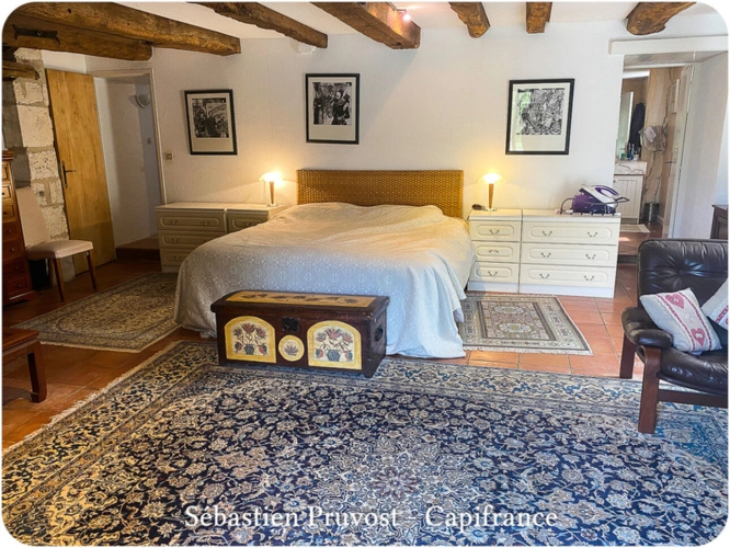 Photos 17 - Prestige - Propriete à vendre 5 pièces proche de BRANTOME (24), 180m2 hab., 4 chambres, gîte 30m2, piscine 12x6, grange, 25000m2 terrain
