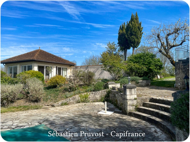 Photos 23 - Prestige - Propriete à vendre 5 pièces proche de BRANTOME (24), 180m2 hab., 4 chambres, gîte 30m2, piscine 12x6, grange, 25000m2 terrain