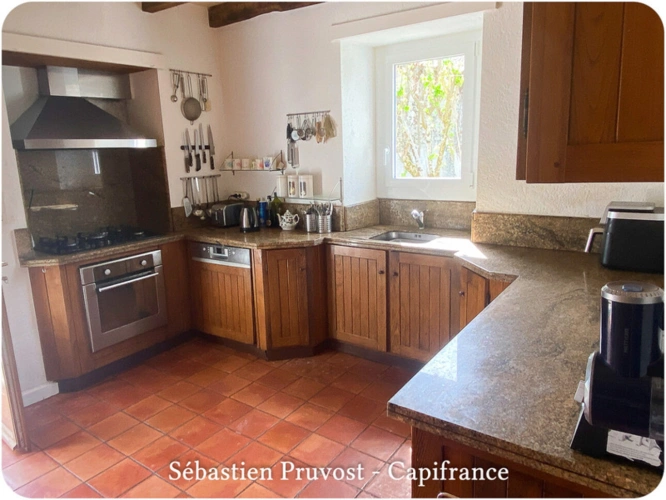 Photos 24 - Prestige - Propriete à vendre 5 pièces proche de BRANTOME (24), 180m2 hab., 4 chambres, gîte 30m2, piscine 12x6, grange, 25000m2 terrain