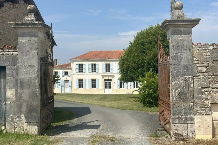 Photos 1 - Prestige - Maison