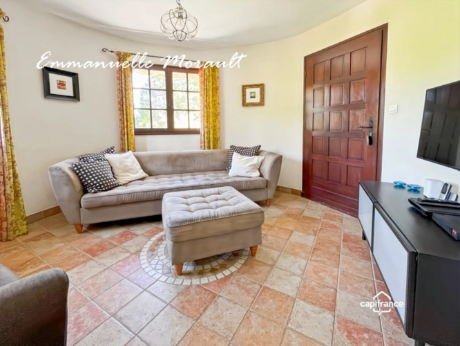 Photos 11 - Prestige - Propriété à vendre 8 pièces avec piscine et grand parc à BAGNOLS EN FORET (83)