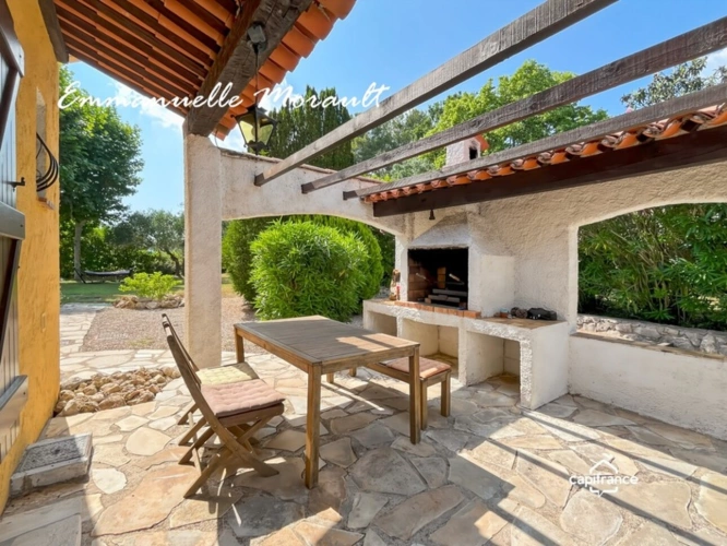 Photos 14 - Prestige - Propriété à vendre 8 pièces avec piscine et grand parc à BAGNOLS EN FORET (83)