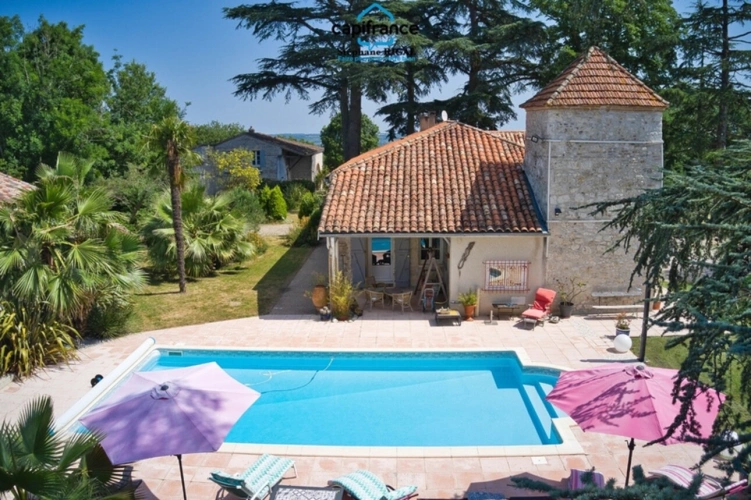 Photos 19 - Prestige - Propriete à vendre 9 pièces proche de AGEN (47) Maison + gîtes + dépendances + Boxes sur 1,6ha de terrain