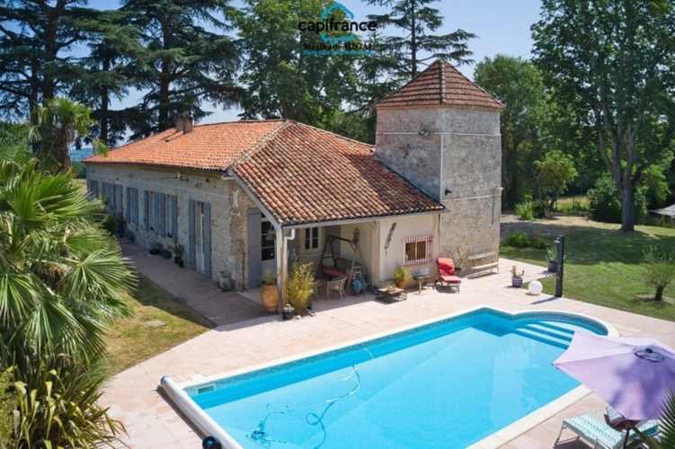 Photos 24 - Prestige - Propriete à vendre 9 pièces proche de AGEN (47) Maison + gîtes + dépendances + Boxes sur 1,6ha de terrain