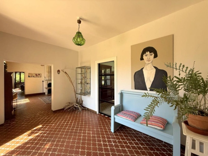 Photos 10 - Equestrian - Character property