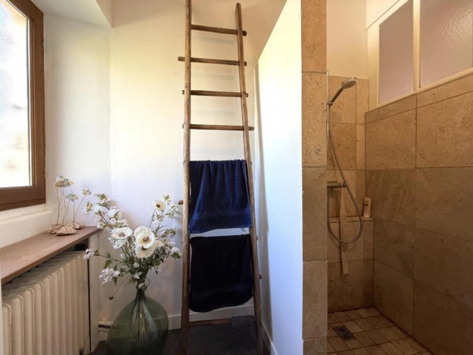 Photos 17 - Equestrian - Character property