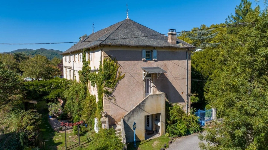Photos 3 - Tourist - Estate