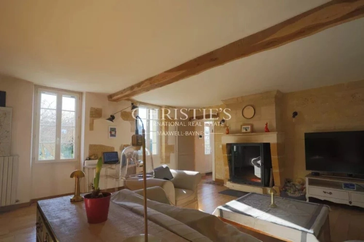 Photos 6 - Prestige - Charmante propriété composée d’une maison en pierre et d’un gîte  au cœur d'un secteur vallonné
