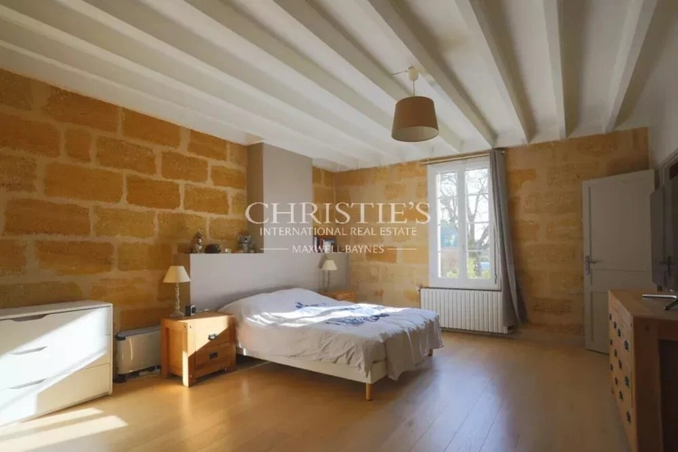 Photos 10 - Prestige - Charmante propriété composée d’une maison en pierre et d’un gîte  au cœur d'un secteur vallonné