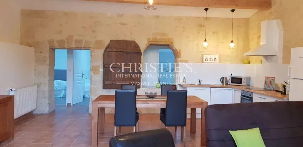 Photos 13 - Prestige - Charmante propriété composée d’une maison en pierre et d’un gîte  au cœur d'un secteur vallonné