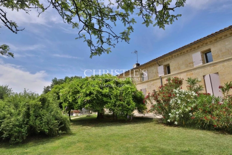 Photos 24 - Prestige - Charmante propriété composée d’une maison en pierre et d’un gîte  au cœur d'un secteur vallonné