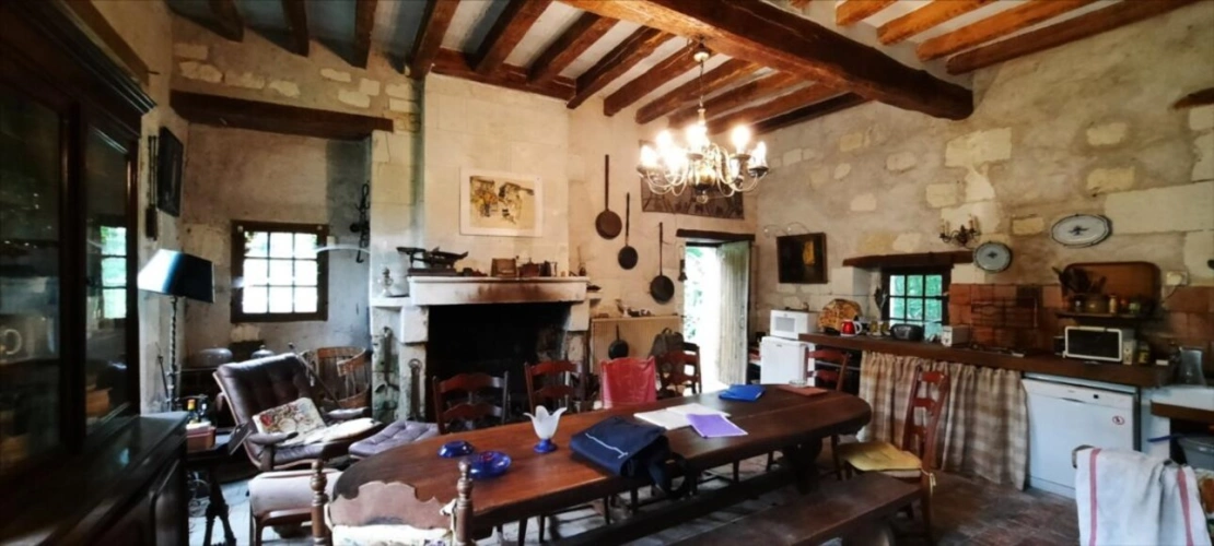 Photos 14 - Prestigious - Nord Indre, ferme fortifiée à rénover