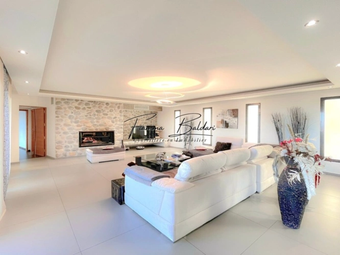 Photos 10 - Prestige - À vendre Propriété - Villa d'architecte 225m², Terrain 4 116m² à vendre, Vue mer, Folelli, Penta di Casinca, Haute-Corse (20)