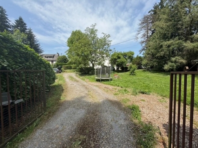 Photos 2 - Prestige - Propriete avec maison, dépendances sur 8500 m² de terrain