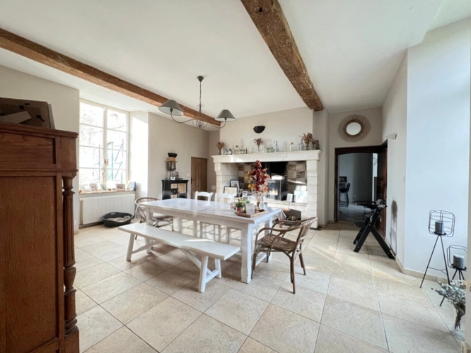 Photos 7 - Équestre - À VENDRE - HESDIN L'ABBÉ - CORPS DE FERME RÉNOVÉ - DOMAINE EQUESTRE - CAPACITÉ DE L'ENSEMBLE 468 M2 - HABITATION PRINCIPALE 8 PIÈCES - GARAGE - PISCINE 32 M2 - TERRAIN CLOS - DÉPENDANCES
