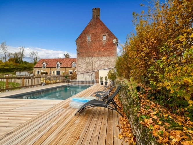 Photos 16 - Équestre - À VENDRE - HESDIN L'ABBÉ - CORPS DE FERME RÉNOVÉ - DOMAINE EQUESTRE - CAPACITÉ DE L'ENSEMBLE 468 M2 - HABITATION PRINCIPALE 8 PIÈCES - GARAGE - PISCINE 32 M2 - TERRAIN CLOS - DÉPENDANCES
