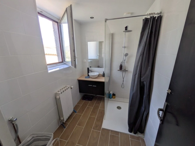 Photos 13 - Prestige - Séglien en campagne longère en pierre rénovée avec vie de plain pied de 219m², garage, atelier et dépendance parcelle de 7125m²