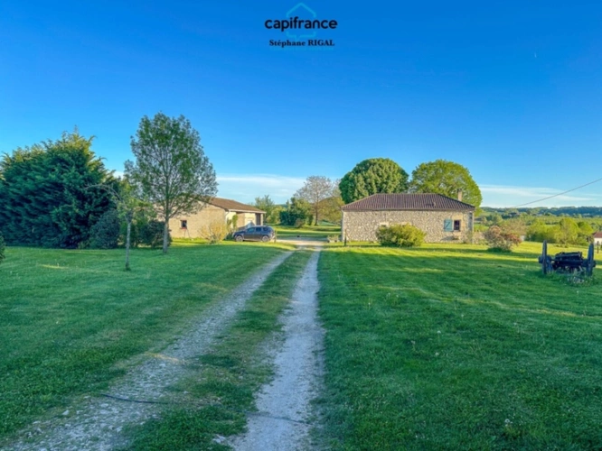Photos 16 - Prestige - Propriete à vendre 5 pièces DAUSSE (47) Maison de 120m2 habitables avec dépendances et 2,1ha de terrain