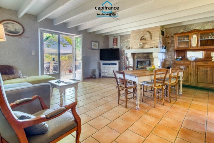 Photos 5 - Prestige - Propriete à vendre 5 pièces DAUSSE (47) Maison de 120m2 habitables avec dépendances et 2,1ha de terrain