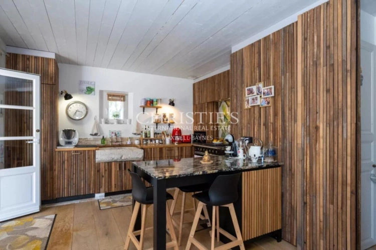 Photos 4 - Prestige - Maison avec piscine et une annexe idéale pour une profession libérale