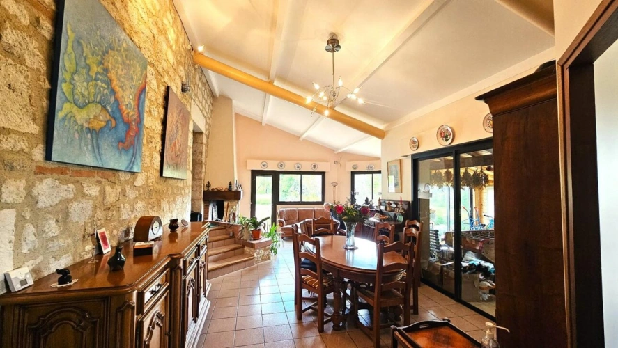 Photos 9 - Prestige - Maison et dépendances