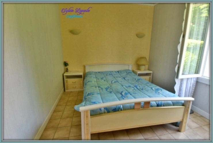 Photos 5 - Prestige - Propriete à vendre 6 pièces SAINT SIXTE (47) 5 chambres, 2 salles d'eau