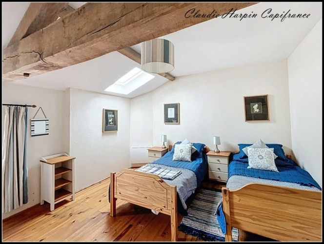 Photos 26 - Équestre - LARGEASSE (79) à vendre PROPRIETE 12 pièces,  environ 328 m² hab - 3.8 hect - piscine - dépendances