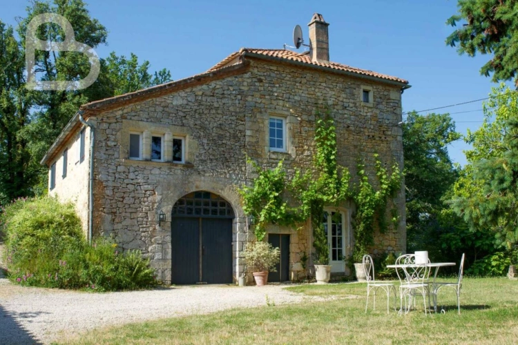 Photos 6 - Prestige - Domaine enchanteur avec maison de charme,3 gîtes et piscine