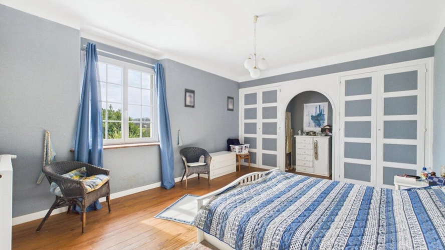 Photos 7 - Prestigious - Character property