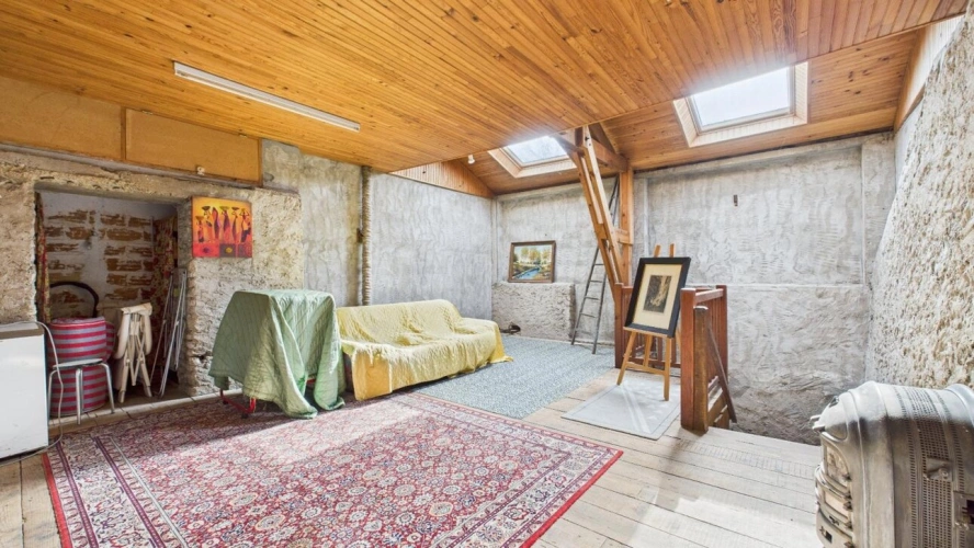 Photos 10 - Prestigious - Character property