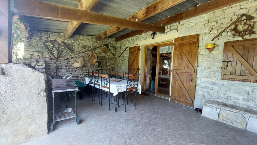 Photos 11 - Tourist - House
