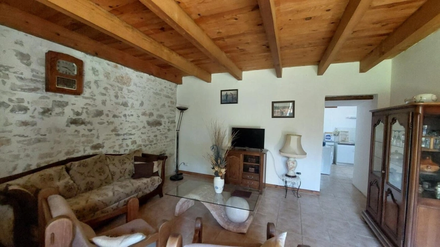 Photos 15 - Tourist - House