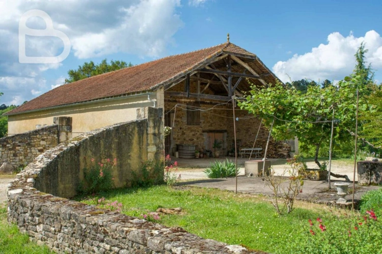 Photos 4 - Équestre - Maison de campagne avec piscine, gîte et grange sur 5 ha