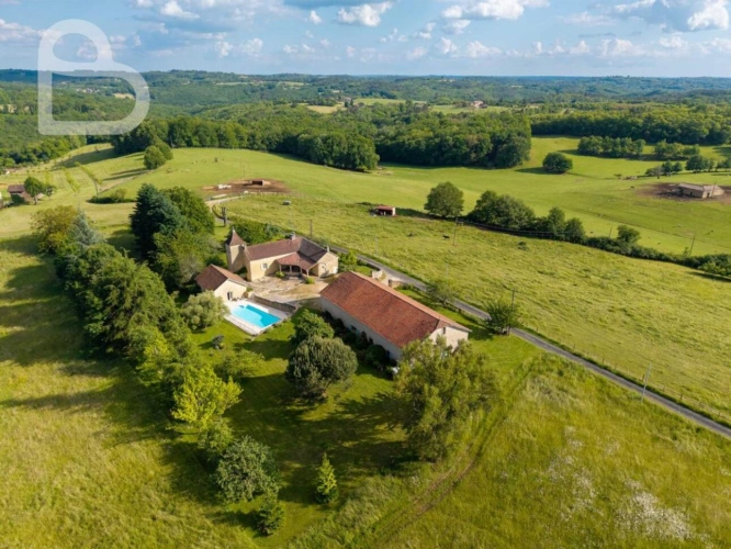 Photos 5 - Équestre - Maison de campagne avec piscine, gîte et grange sur 5 ha