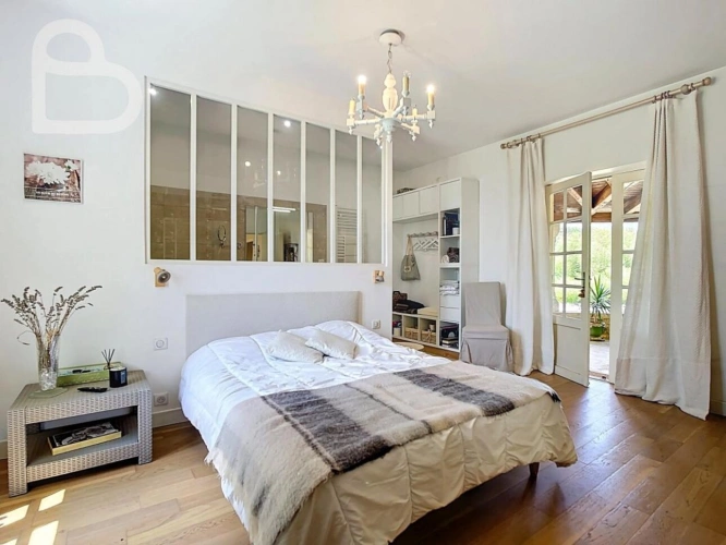 Photos 10 - Équestre - Maison de campagne avec piscine, gîte et grange sur 5 ha