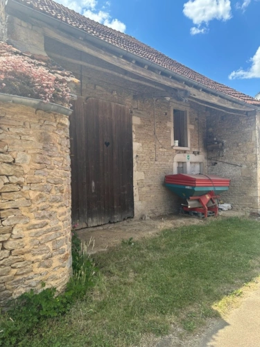 Photos 2 - Touristique - Petitemaison avec grange et jardin proche de POUILLY EN AUXOIS (21)