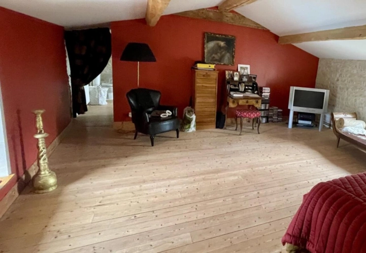 Photos 16 - Prestigious - Character property