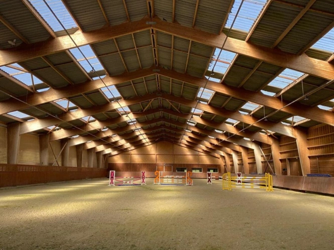 Photos 1 - Équestre - Structure idéal cavalier pro/ écuries de propriétaire