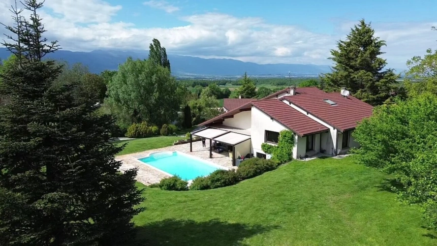 Photos 1 - Équestre - Maison familiale 20 min Genève