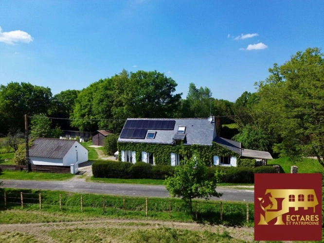 Photos 1 - Équestre - Propriété équestre de 2,6 hectares, maison 187 m2 et dépendances