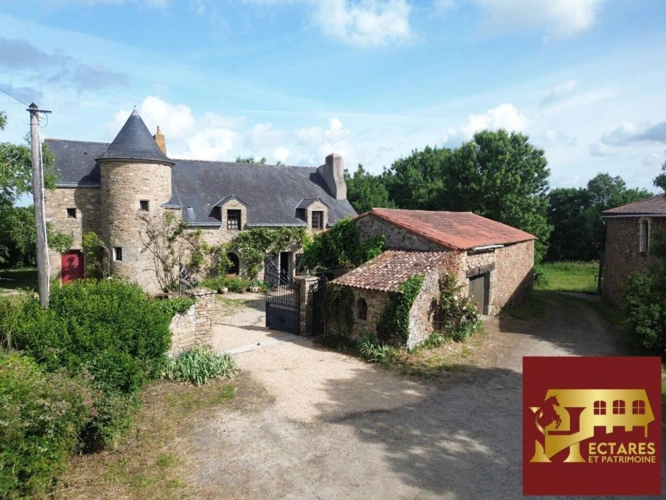 Photos 1 - Équestre - Propriété équestre 2,5 hectares 230 m2 dépendances