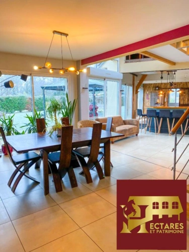 Photos 3 - Prestige - Superbe maison rénovée de 10 pieces, confortable et élégante !