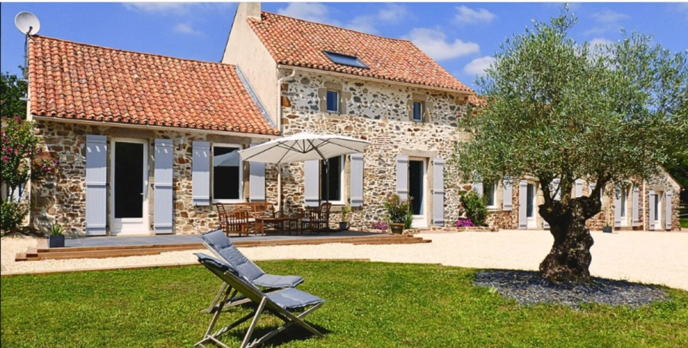 Photos 1 - Équestre - Longère de 240 m2 avec 8 Hectares