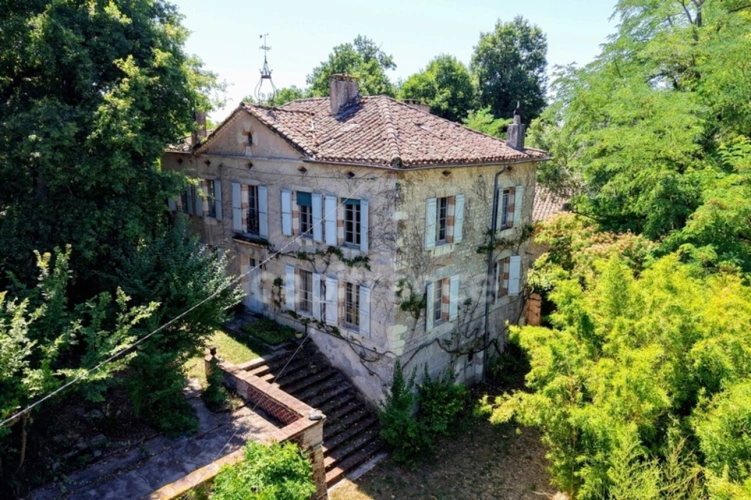Photos 2 - Prestige - Propriété de charme au coeur d'un écrin de verdure bucolique (8 pièces, 5 chambres, 225 m2)