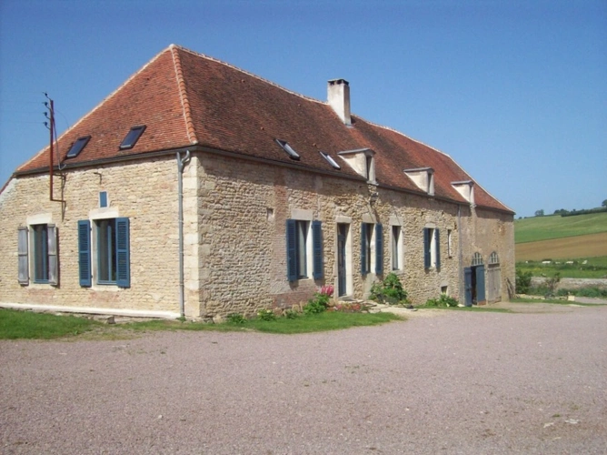 Photos 4 - Touristique - Propriété à proche de PRECY SOUS THIL (21)